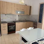 2 Bedrooms 30 Steps From The Saranda