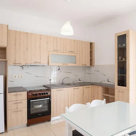 2 Bedrooms 30 Steps From The Appartamento